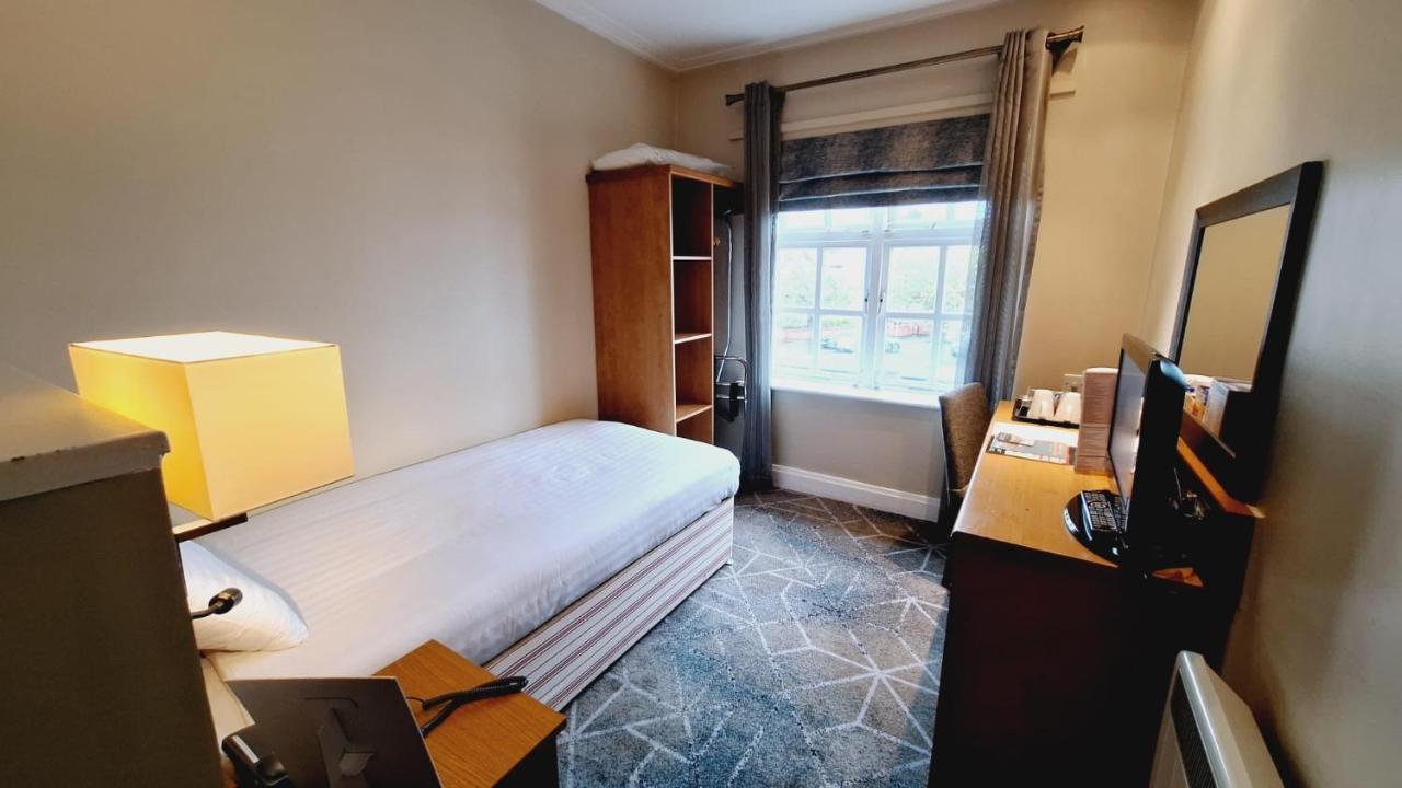 The Brocket Arms Wetherspoon Hotel Wigan Luaran gambar