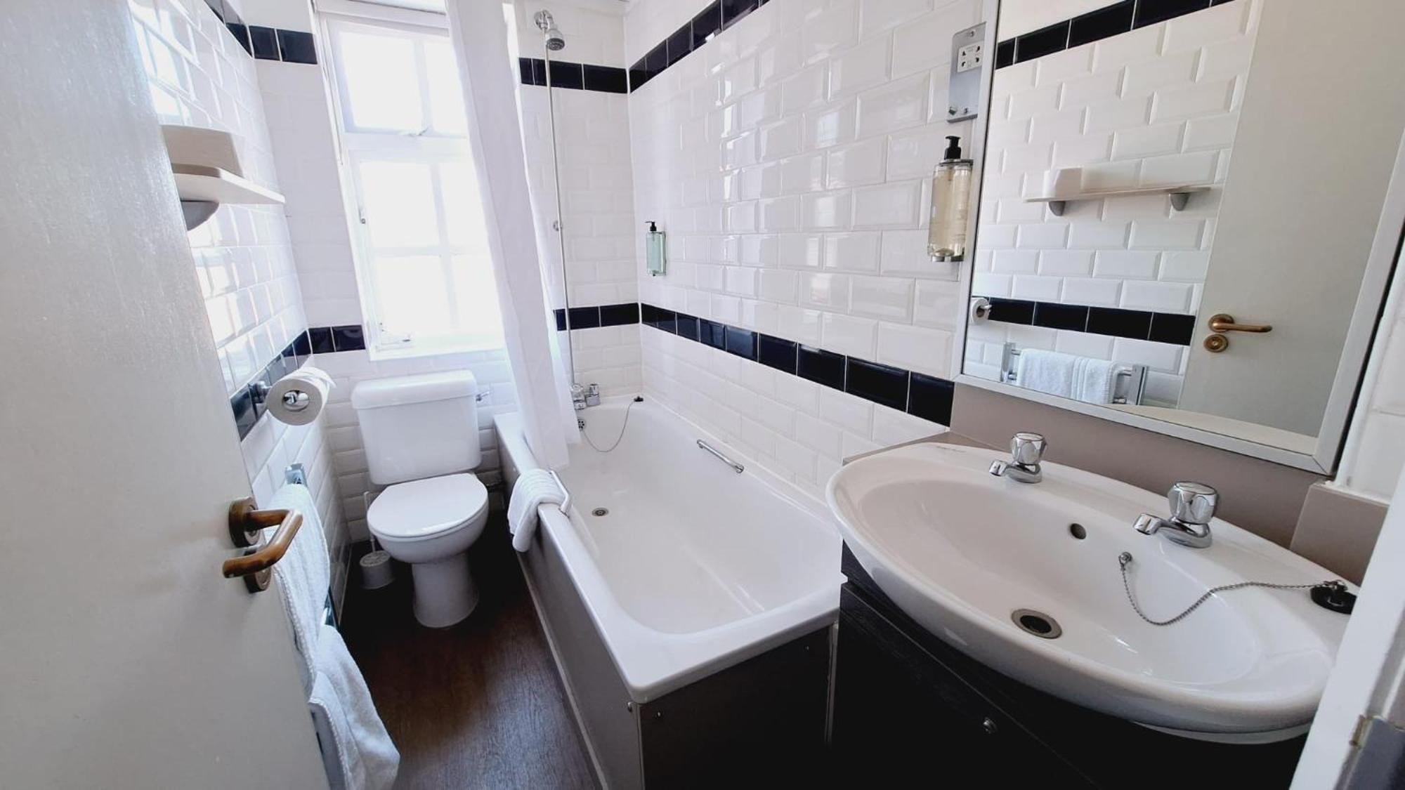 The Brocket Arms Wetherspoon Hotel Wigan Luaran gambar